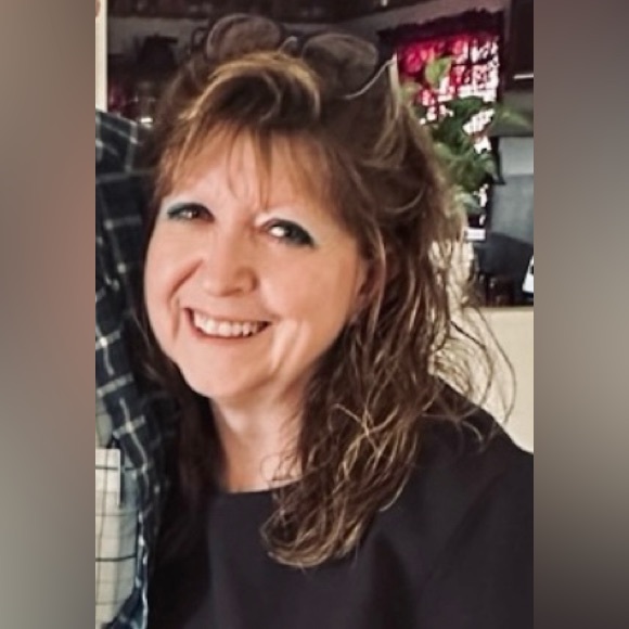 Meet your Posher, Teresa - Picture 1 of 1